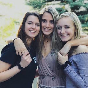 Meet your Posher, Riley